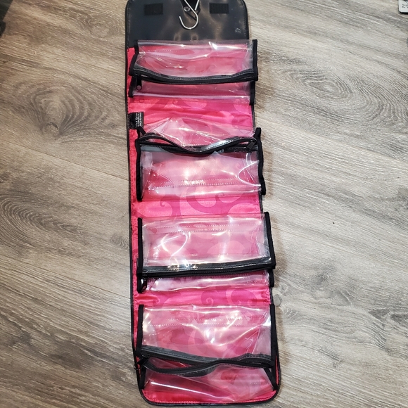 Sold Mary kay Roll up makeup bag in hot pink - Picture 3 of 12